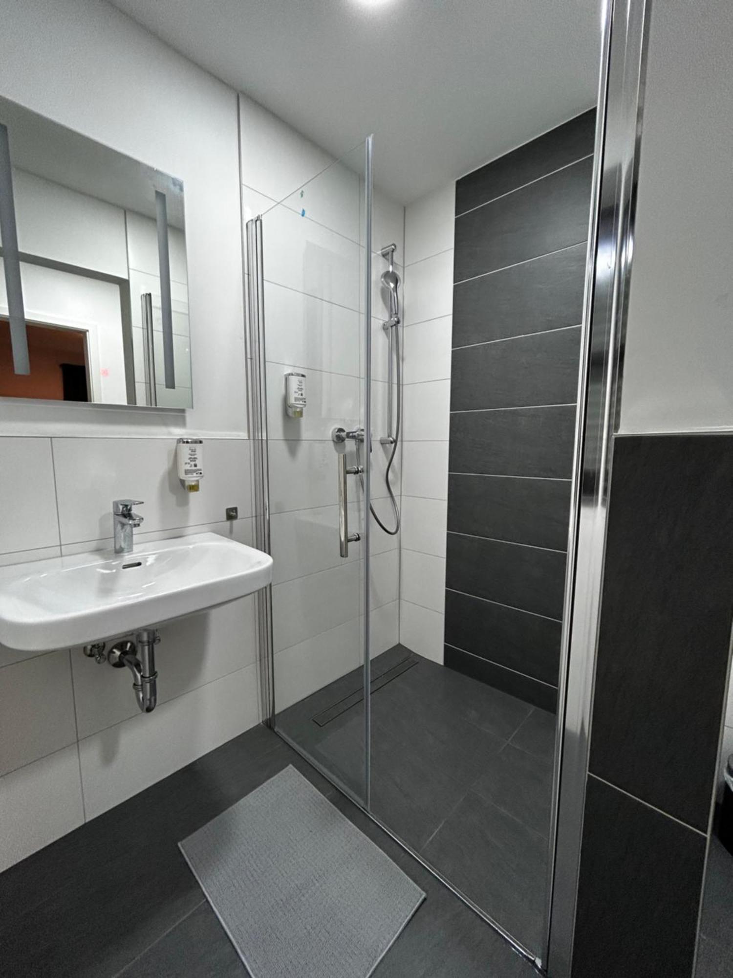 Launsbach Olymp Wettenberg - Monteurzimmer מראה חיצוני תמונה