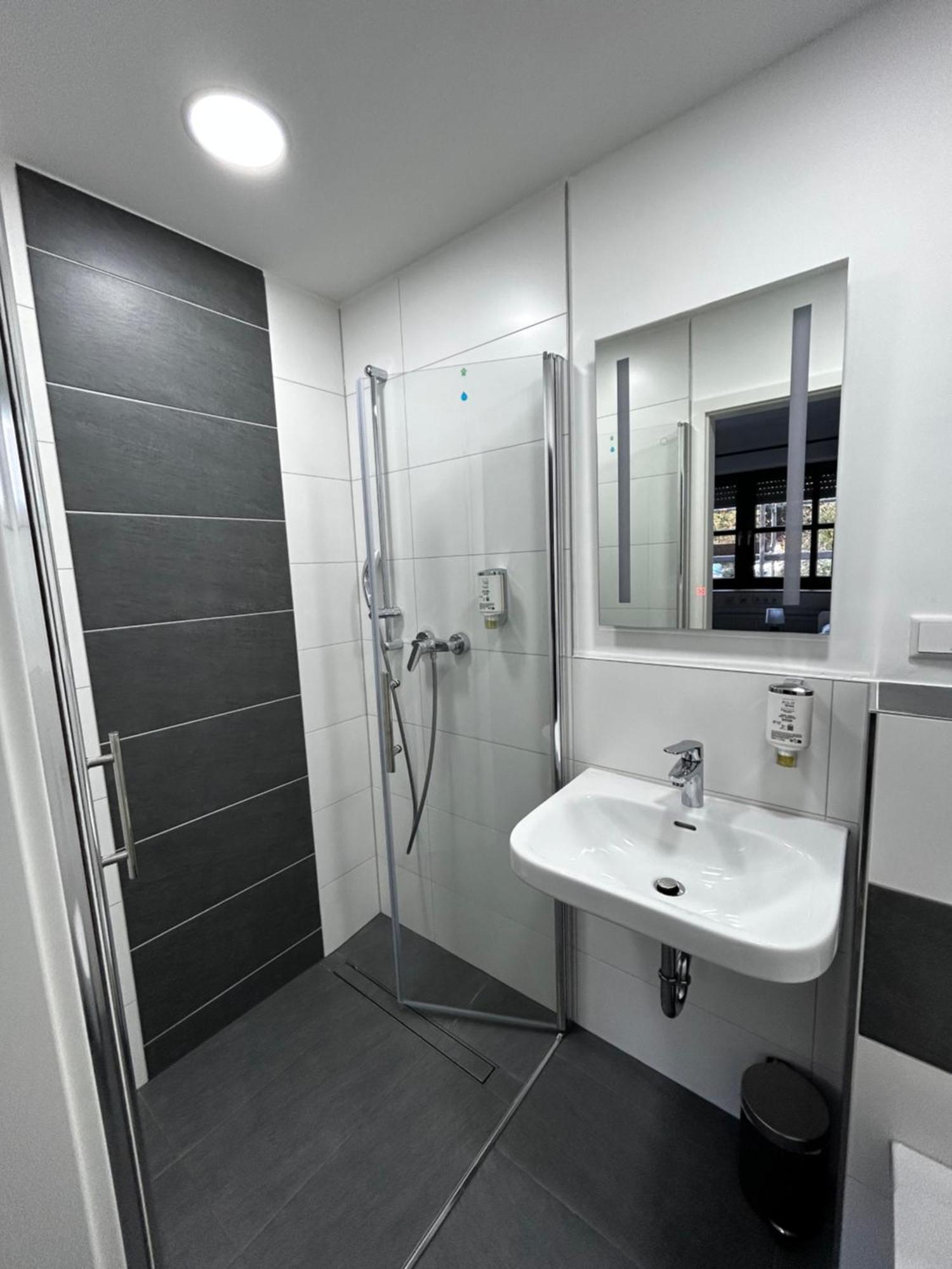 Launsbach Olymp Wettenberg - Monteurzimmer מראה חיצוני תמונה